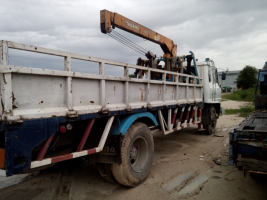 รถ6ล้อ HENO