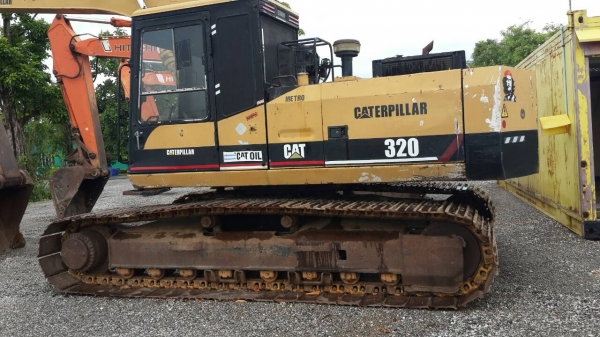 รถแบคโฮ CAT E200 B รถสวย เนี๊ยบ มีแอร์เย็นเฉียบ ราคาต่อรองกันได้ครับ รถใช้งานดีมาก