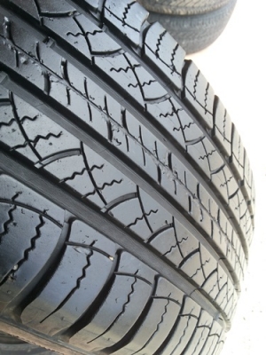 ขายยาง225/65/17 ปี 3110 MICHERLIN LATITUDE 1ชุด