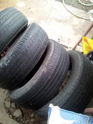 ขายยาง Dunlop LT 37  215/65/16  ปี 11