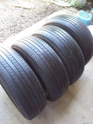 ขายยาง Dunlop LT 37  215/65/16  ปี 11