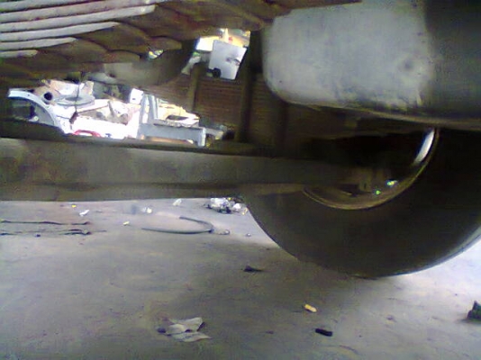 ขายคานหน้า HINO ZUMO 227 ยังอยู่บนรถครับ(ไม่ให้แหนบ) ขาย18,000บาท 0892095791(บอย) เอาแหนบด้วย 25,000บาท