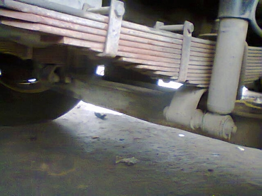 ขายคานหน้า HINO ZUMO 227 ยังอยู่บนรถครับ(ไม่ให้แหนบ) ขาย18,000บาท 0892095791(บอย) เอาแหนบด้วย 25,000บาท