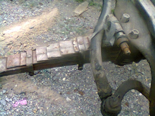 ขายคานหน้า HINO ZUMO 227 ยังอยู่บนรถครับ(ไม่ให้แหนบ) ขาย18,000บาท 0892095791(บอย) เอาแหนบด้วย 25,000บาท