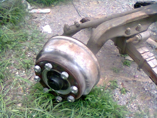 ขายคานหน้า HINO ZUMO 227 ยังอยู่บนรถครับ(ไม่ให้แหนบ) ขาย18,000บาท 0892095791(บอย) เอาแหนบด้วย 25,000บาท