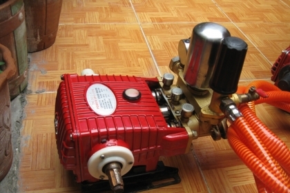 ขายเครื่องฉีดน้ำ3สูบแรงดันสูง