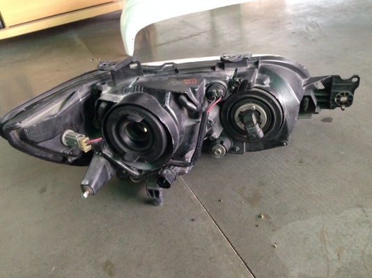 ขายไฟหน้าซีเดียญี่ปุ่น