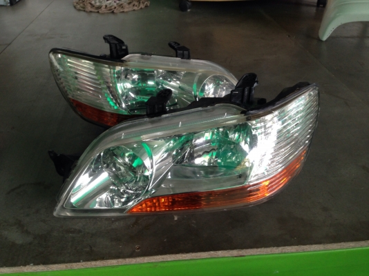 ขายไฟหน้าซีเดียญี่ปุ่น