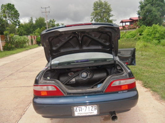 ขายด่วน Nissan Presear 2.0 Auto  ปี 97แก๊ส LPG ราคา 60,000