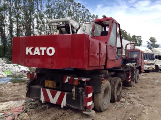 ประกาศขายรถเครน 30 ตัน KATO 12 ล้อ