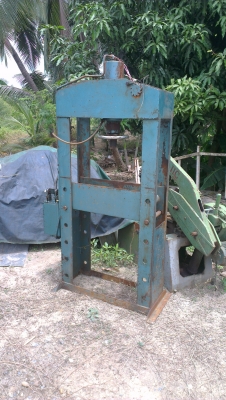 Sell> ขายแท่นอัดไฮดรอลิค 30 Tons TMC ใช้งานได้ทันทีครับ กำแพงแสน นครปฐมครับ