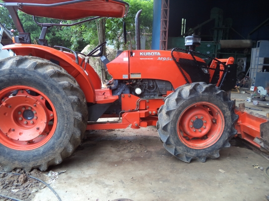 ขายคูโบต้าm9540รุ่นใหม่เทอร์โบ ขายคูโบต้าm9540รุ่นใหม่เทอร์โบ