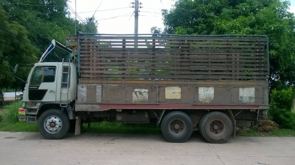 ขาย 10 ล้อเพลาเดียว HINO FL3H คัสซีสวยจัดตลอดเส้น เครื่องเดิม HO7D 195 HP เกียร์เดิม ยางเต็ม หัวเก๋งบางไม่มีผุ ทะเบียนเต็มพร้อมโอนครับ ขาย 10 ล้อเพลาเดียว HINO FL3H คัสซีสวยจัดตลอดเส้น เครื่องเดิม HO7D 195 HP เกียร์เดิม ยางเต็ม หัวเก๋งบางไม่มีผุ ทะเบียนเต็มพร้อมโอนครับ