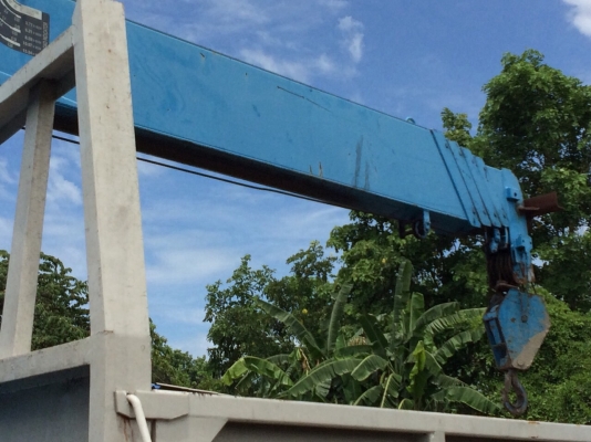 ฮีโน่เปอเฟีย12ล้อดั้มติดเครน5ตันรถสวยพร้อมใช้ครับ