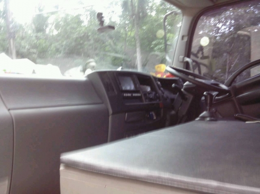 ISUZU FRR มือหนึ่งออกห้าง  ขายสด 980,000 บาทค่ะ