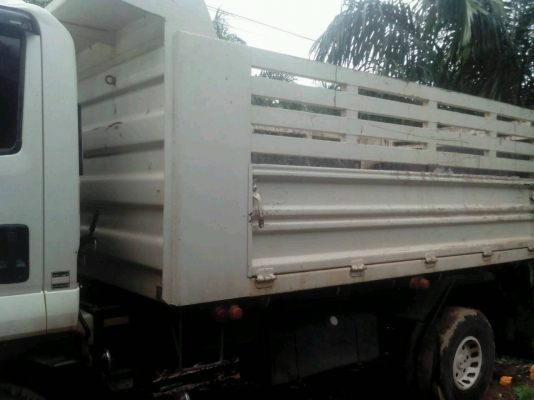 ISUZU FRR มือหนึ่งออกห้าง  ขายสด 980,000 บาทค่ะ