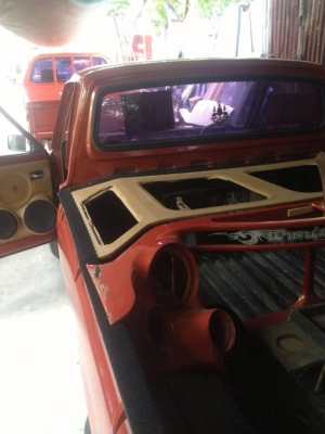 ขาย Datsun 620 ช้างเหยียบ 4ขอ ไฟนอน สีสวยไม่มีผุ 79000 บาท