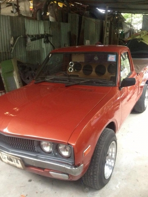 ขาย Datsun 620 ช้างเหยียบ 4ขอ ไฟนอน สีสวยไม่มีผุ 79000 บาท