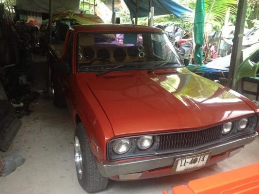 ขาย Datsun 620 ช้างเหยียบ 4ขอ ไฟนอน สีสวยไม่มีผุ 79000 บาท