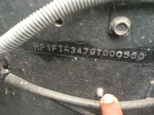 อีซูซุปี53รถสวยพร้อมใช้ตัวไฟตาตั้งเปลี่ยนหัวมา