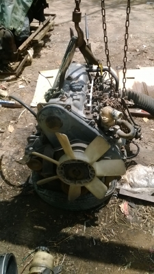 ขายเครื่องโตต้า2lพร้อมเกียร์ ขายเครื่องโตต้า2lพร้อมเกียร์