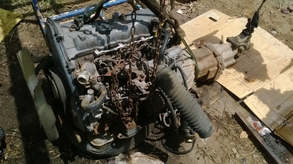 ขายเครื่องโตต้า2lพร้อมเกียร์ ขายเครื่องโตต้า2lพร้อมเกียร์