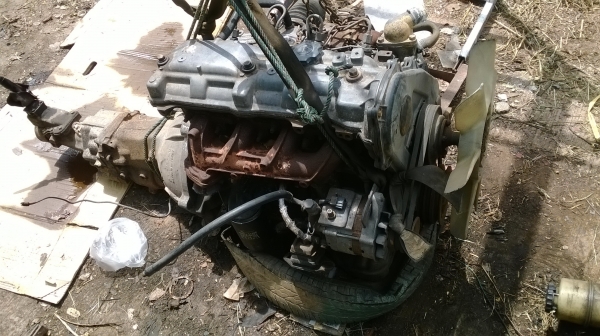 ขายเครื่องโตต้า2lพร้อมเกียร์