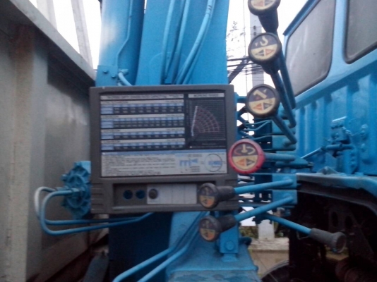 ขายรถ12ล้อดั๊มติดเครน5ตันรุ่นใหม่ พร้อมใช้งาน