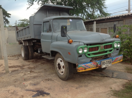 ขายรถ6ล้อหนายาวไม่มีทะเบียนเครื่องเดิมเฟื่องท้ายเดิม