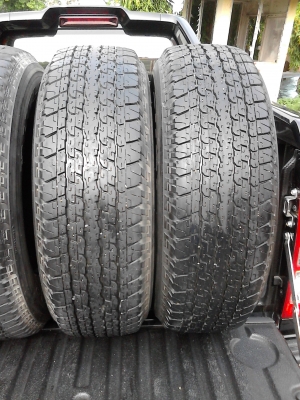 245/70R16 ลายใหม่ สวย BRIDGE STONE DUELER H/T 840 มีชุด 4 เส้น ( ไม่มีปะเลยสักเส้นครับ ) โทร.081-427-3941 245/70R16 ลายใหม่ สวย BRIDGE STONE DUELER H/T 840 มีชุด 4 เส้น ( ไม่มีปะเลยสักเส้นครับ ) โทร.081-427-3941