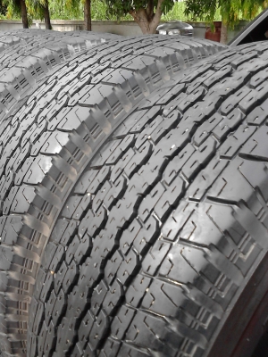 245/70R16 ลายใหม่ สวย BRIDGE STONE DUELER H/T 840 มีชุด 4 เส้น ( ไม่มีปะเลยสักเส้นครับ ) โทร.081-427-3941 245/70R16 ลายใหม่ สวย BRIDGE STONE DUELER H/T 840 มีชุด 4 เส้น ( ไม่มีปะเลยสักเส้นครับ ) โทร.081-427-3941