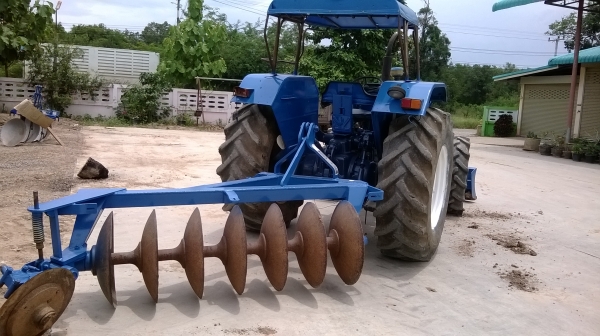 ต้องการขายรถไถ ฟอร์ด 6610 สองเพลาเสื้อลาย ต้องการขายรถไถ ฟอร์ด 6610 สองเพลาเสื้อลาย