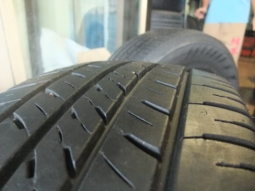 ยาง Maxxis 215/70/15 สภาพสวยๆ ดอกหนาๆ