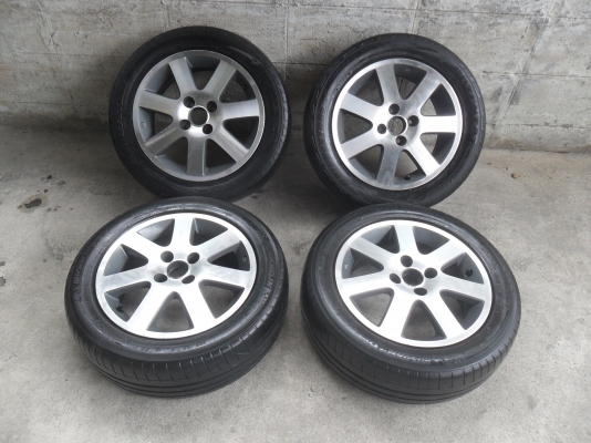 ล้อแม็ก 15นิ้ว 4รู100 พร้อมยาง ปี11 สวยๆ 4 ล้อ ราคา 4300 บาท