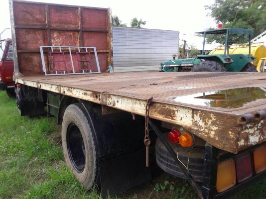 ขายรถบรรทุกหกล้อพื้นเรียบ MITSUBISHI เครื่อง 6D14 - 195 แรง ทะเบียนแจ้งจอด