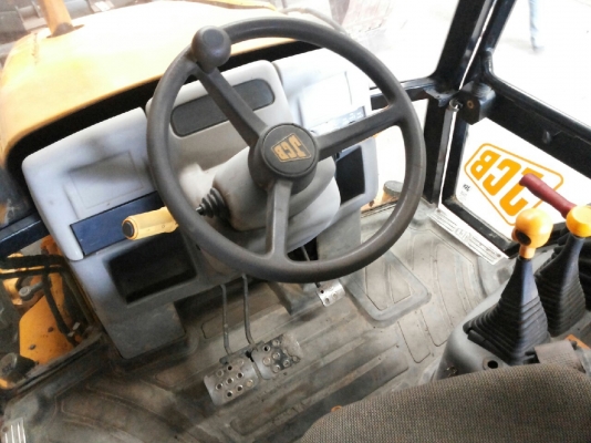 ขาย รถหน้าตักหลังขุด JCB รุ่น3CX