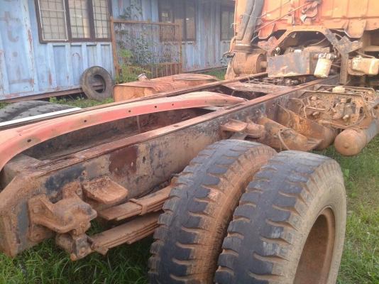 ขายแชสซีรถหกล้อ ISUZU DECA เครื่อง 195 แรง FTR33H มี 2 คัน ทะเบียนแจ้งจอด