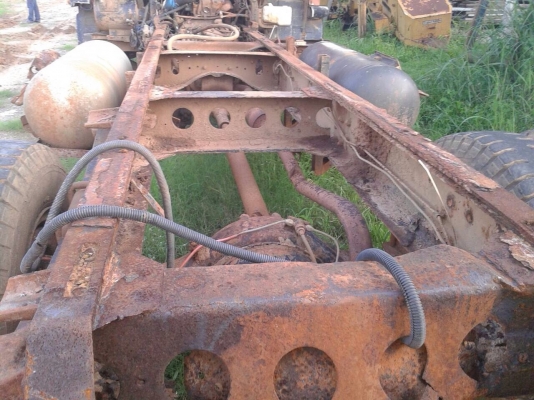 ขายแชสซีรถหกล้อ ISUZU DECA เครื่อง 195 แรง FTR33H มี 2 คัน ทะเบียนแจ้งจอด