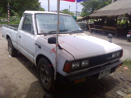 ขาย datsun 720 ราคา48000 สวยๆ