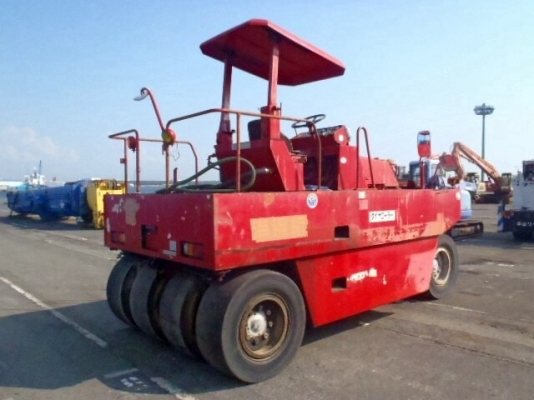 รถบด 7 ล้อยาง SAKAI T2 (สนใจ โทรสอบถาม)