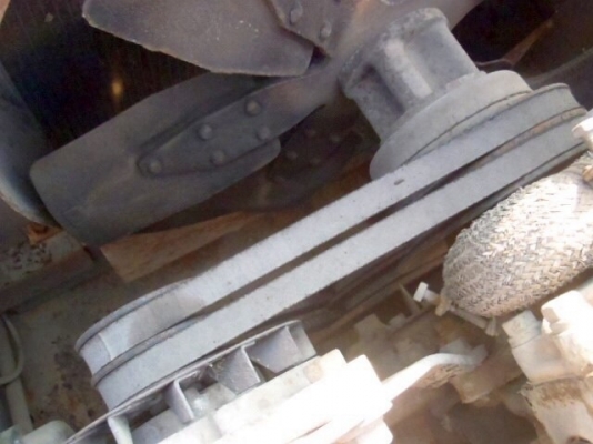 รถบด 7 ล้อยาง SAKAI T2 (สนใจ โทรสอบถาม)