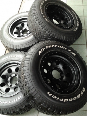 ฝากขาย ล้อ Lenso 9นิ้ว + ยาง BF All 265/75/16 ปี09 ฝากขาย ล้อ Lenso 9นิ้ว + ยาง BF All 265/75/16 ปี09