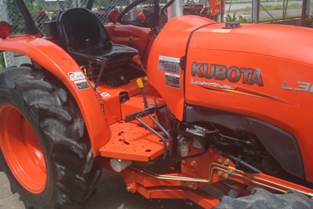 ขายรถไถ Kubota L 3608 (4WD) พร้อมดันหน้าและผาน5 ตราช้าง