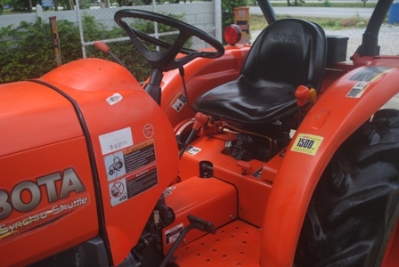 ขายรถไถ Kubota L 3608 (4WD) พร้อมดันหน้าและผาน5 ตราช้าง ขายรถไถ Kubota L 3608 (4WD) พร้อมดันหน้าและผาน5 ตราช้าง