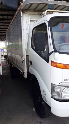 ขายรถบรรทุกตู้แห้ง HINO MNKUJ22 เครื่อง NO4C - 136 แรง ปี 51 ช่วงยาว 5.50 เมตร