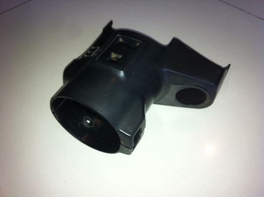 ฝาครอบแตรพวงมาลัย datsun620