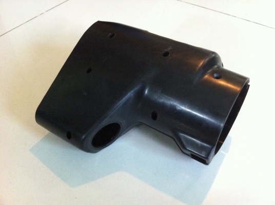 ฝาครอบแตรพวงมาลัย datsun620