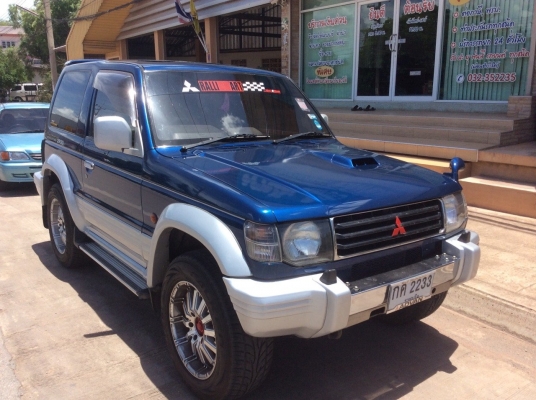 ขายMITSU PAJERO (โฉมโชกุน 3ประตู) ปี95แท้ เครื่อง 2500 โบอินเตอร์ รถสวยพร้อมใช้งาน ขาย 500,000 บาท
