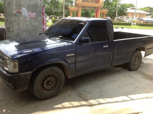 Mazda2500มังกรดำ