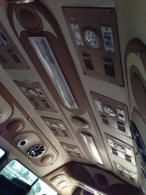 ขาย  รถตู้โตโยต้า หัวจรวจ ปี96 เครื่อง3L  2.5ดีเซล